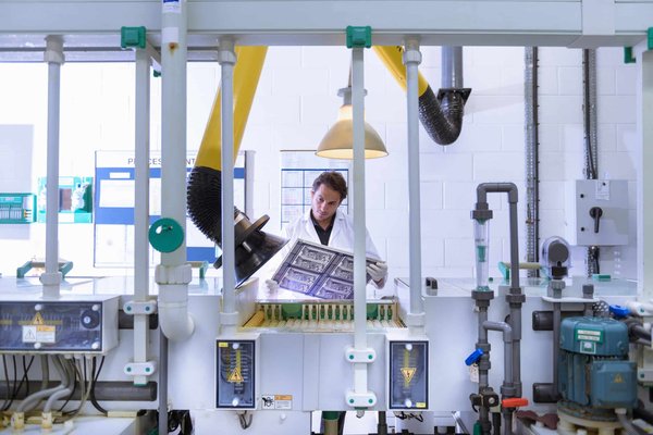 Comment planifier un circuit gastronomique axé sur les fromages artisanaux en Suisse ?