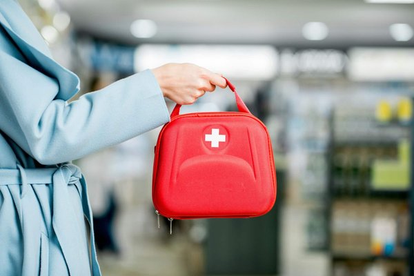 Trousse de secours survie : l'équipement indispensable pour les aventuriers